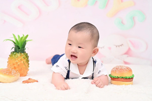 昌邑宝宝在妈妈肚子里